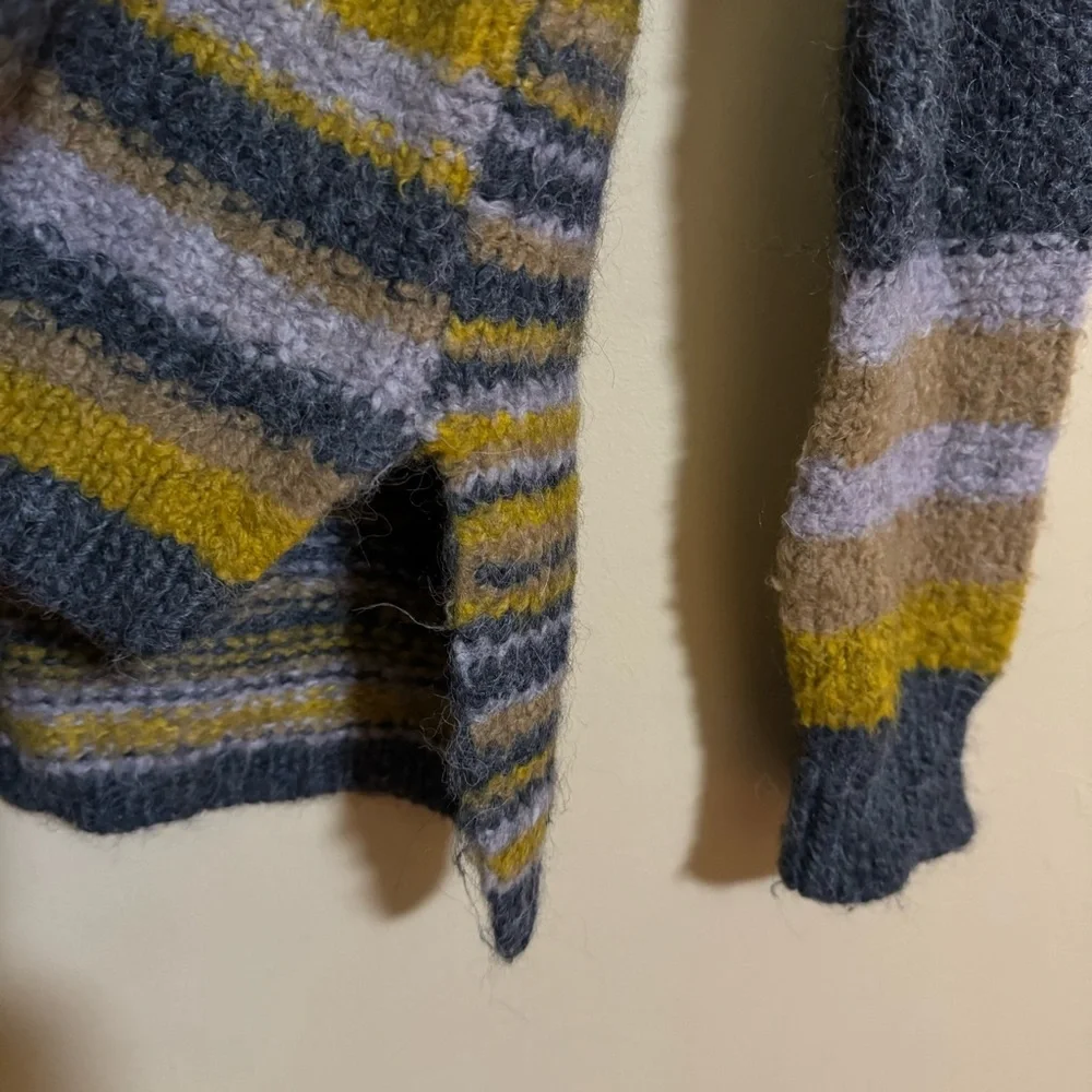 Elizabeth & James Slouchy Striped Knit Sweater in Yellow/Gray Size XS
